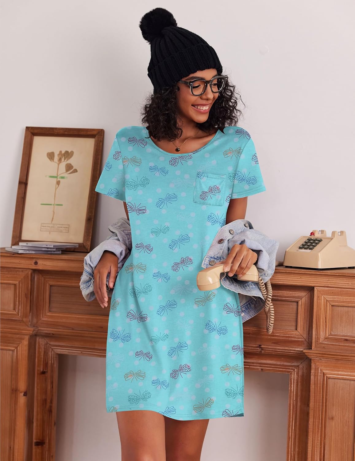 Damen-Nachthemd, türkis mit Schmetterling-Print, kurze Ärmel und Rundhalsausschnitt