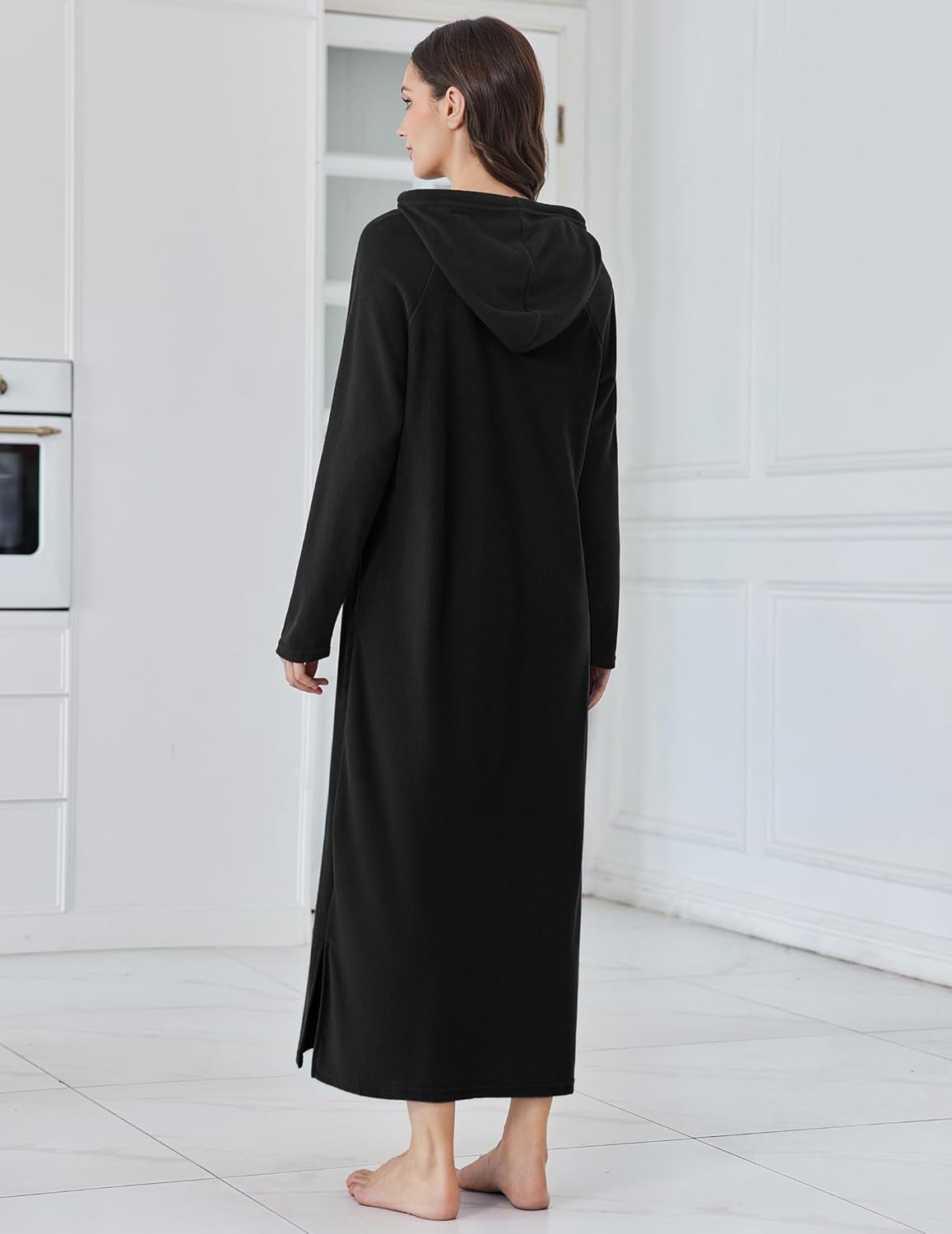 Fleece-Langarm Nachthemd mit Kapuze, schwarz, Rückansicht mit Schlitz