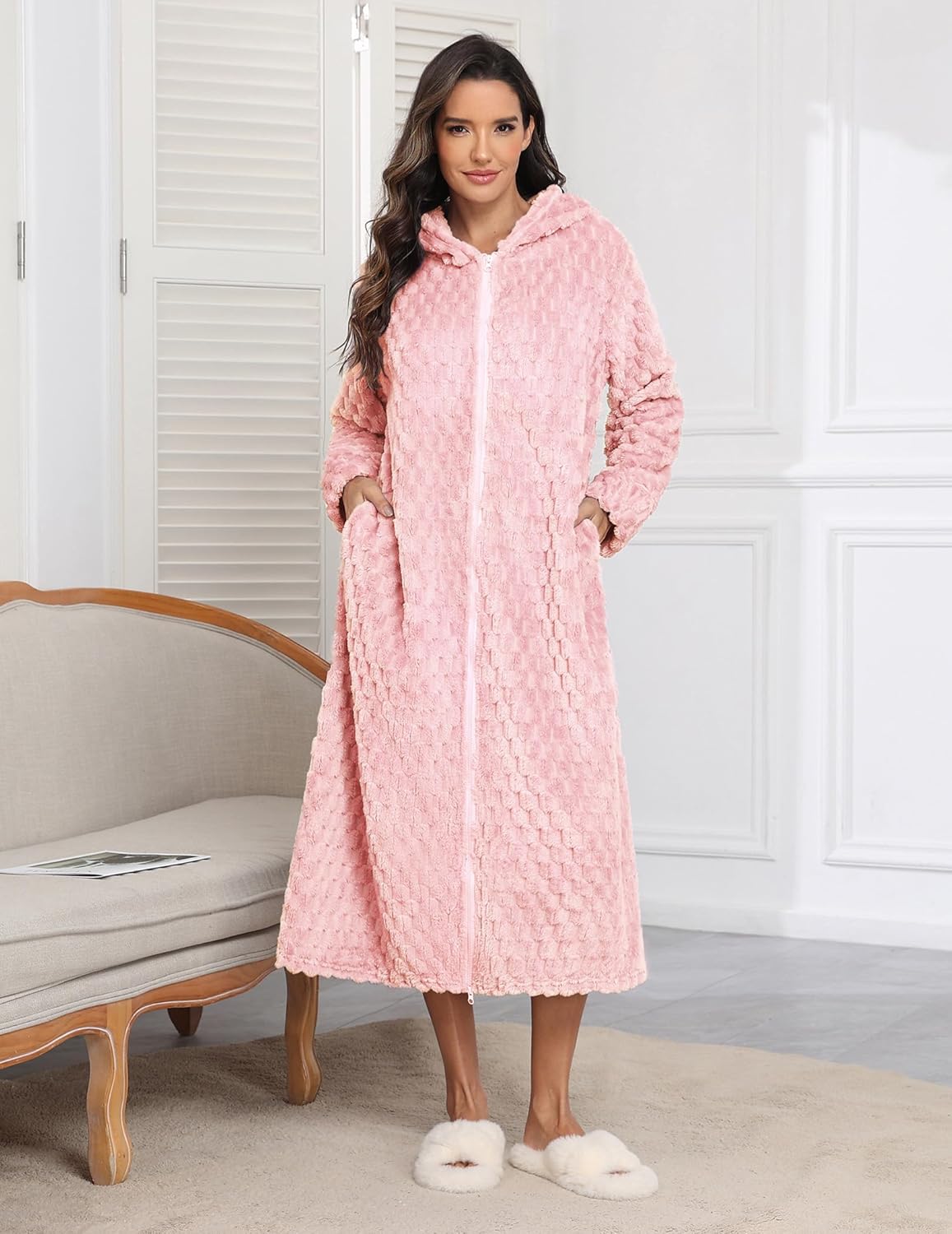 Rosa Fleece-Bademantel mit Kapuze und Reißverschluss, lange Ärmel, knielang