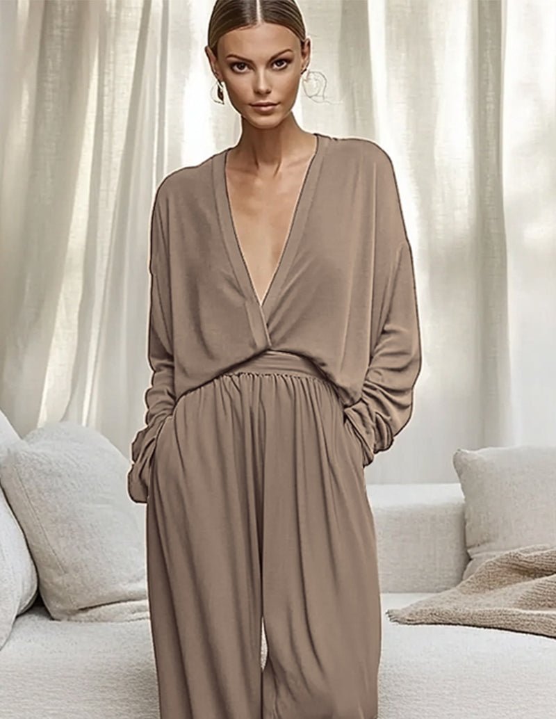 Taupe 2-piece outfit with V-neck long sleeves and gathered elastic-waist wide-leg pants