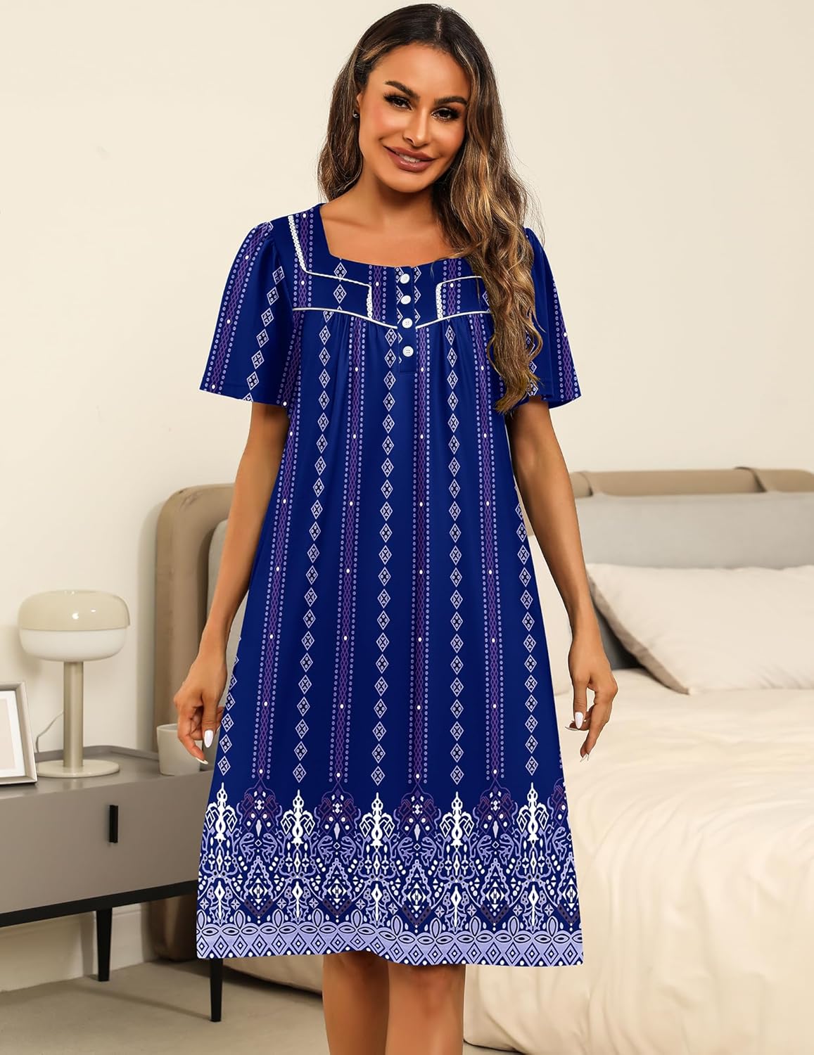 House Dress: navyblaues Rauten- und Ziermuster, Knopfleiste, kurze Ärmel, knielang