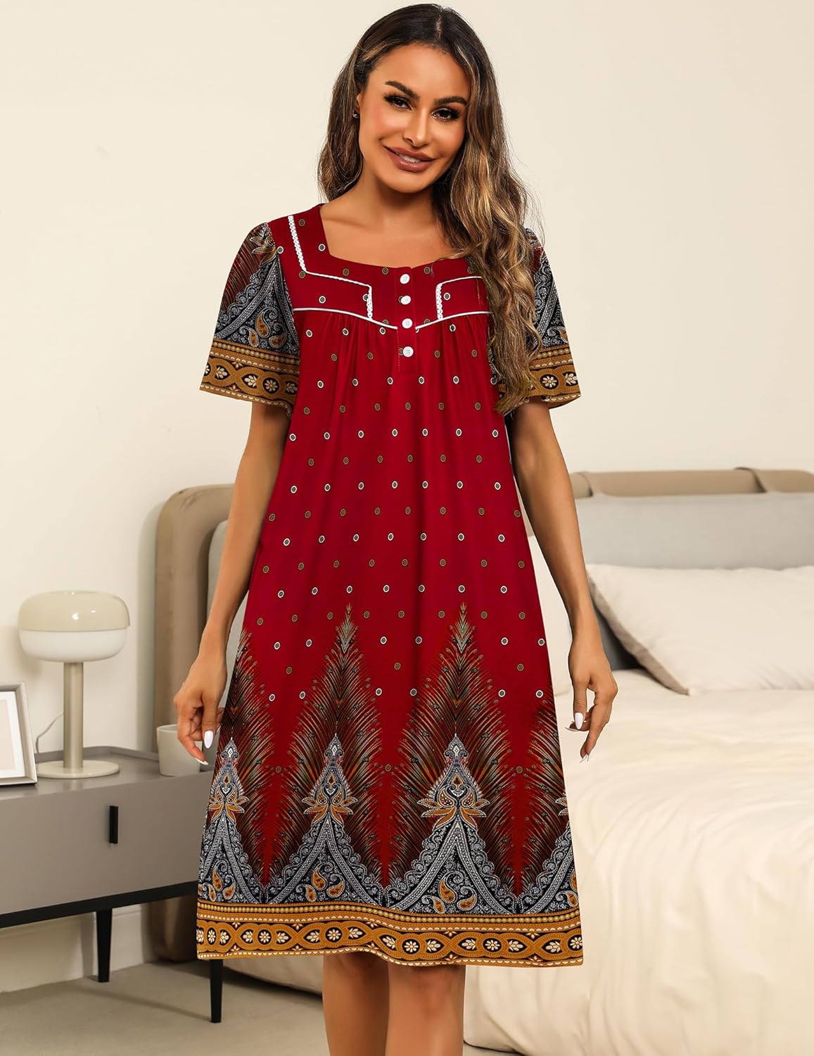 House Dress: rotes Ornament- und Federausschnittmuster, Knopfleiste, kurze Ärmel