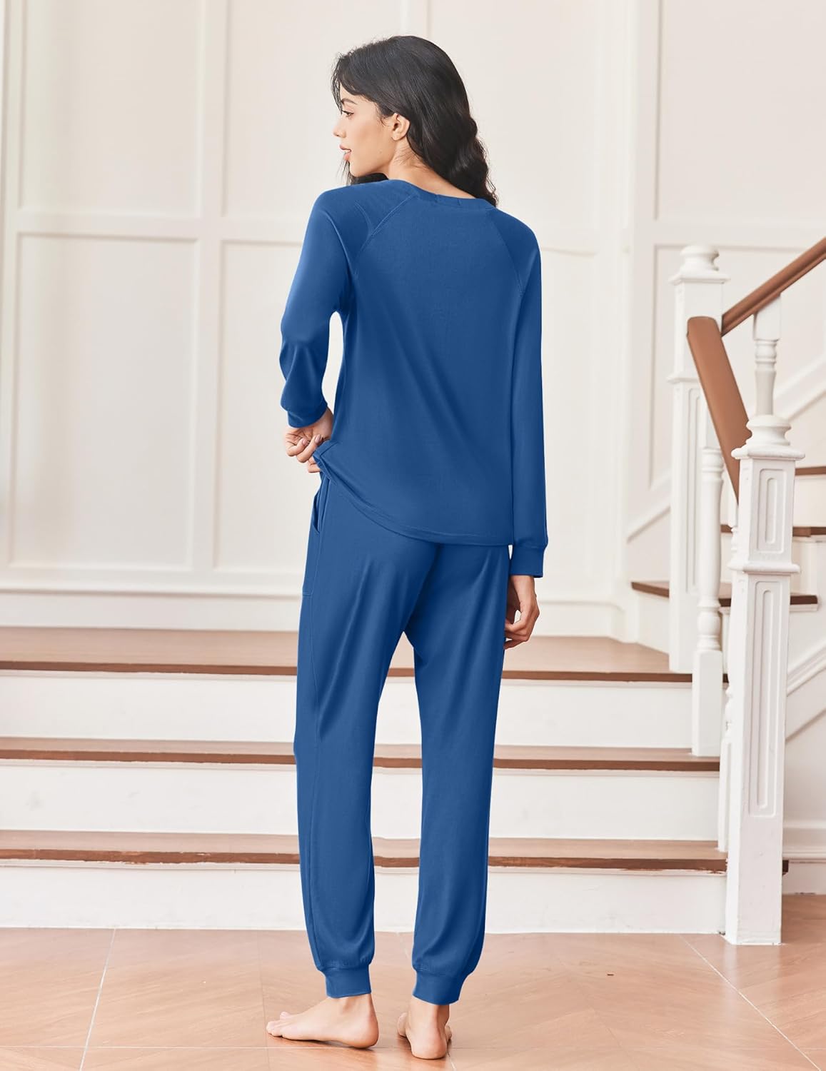 Set pijama jogger azul marino: blusa con botones y pantalón jogger con cordón