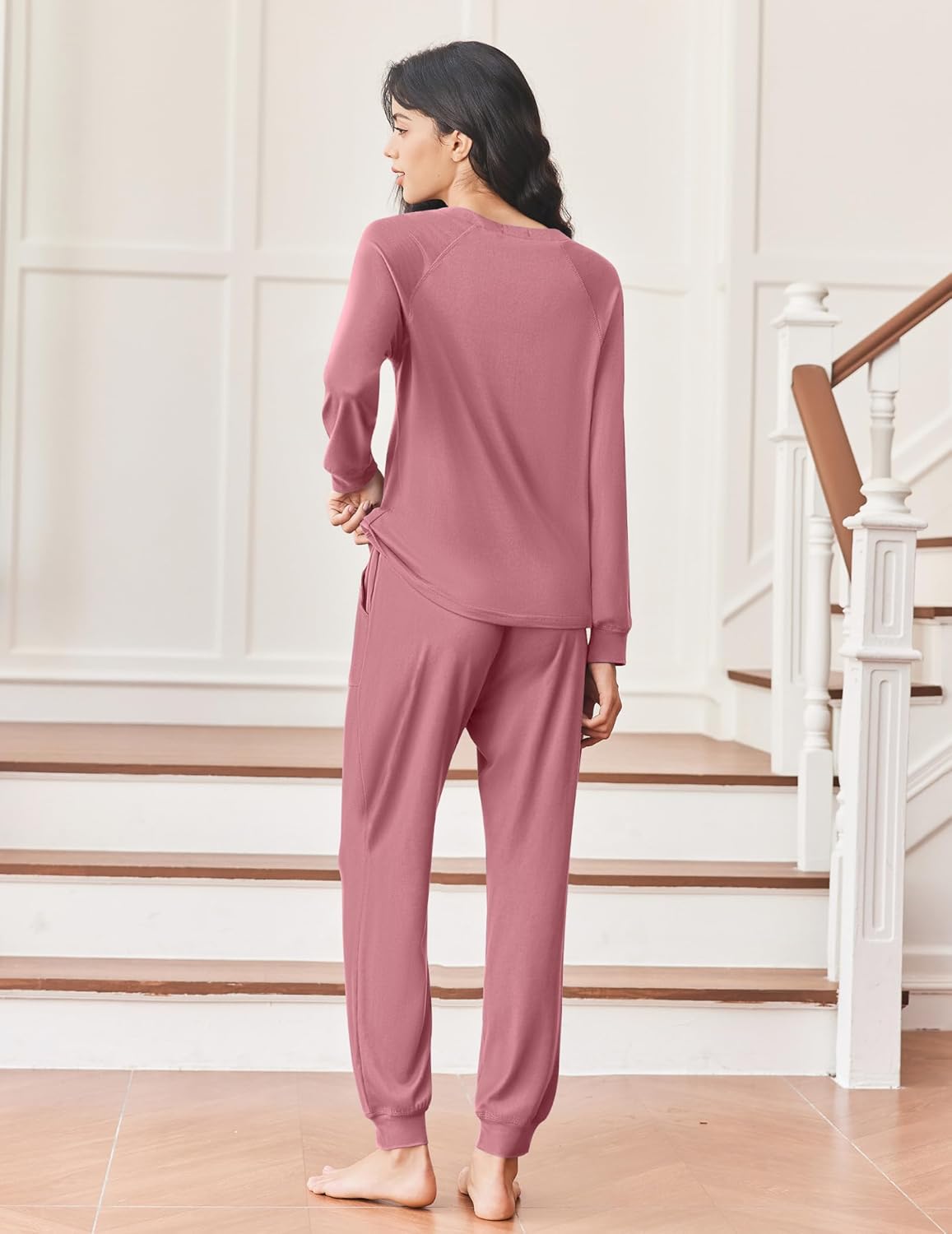 Set pijama jogger rosa viejo: blusa con botones y pantalón jogger con cordón