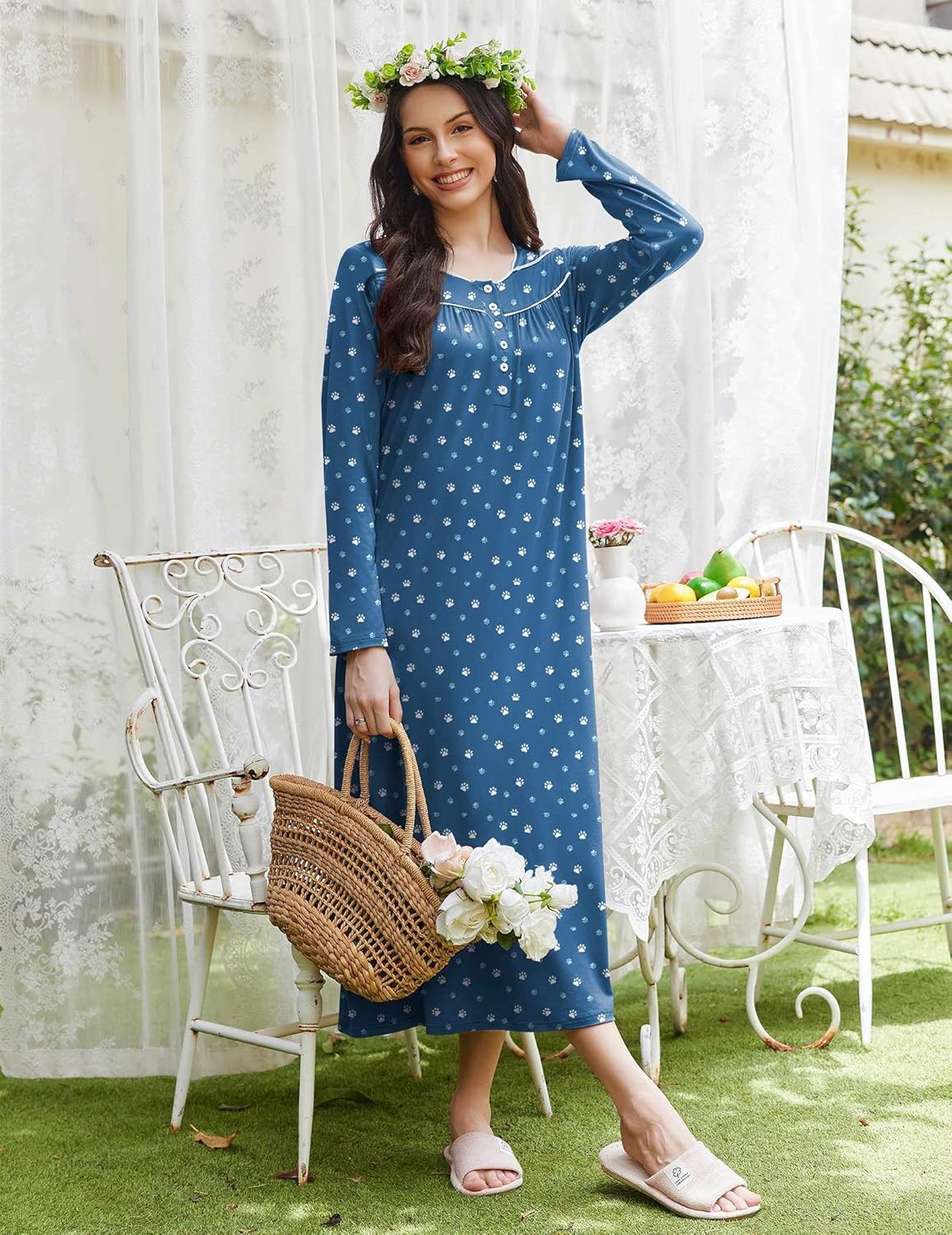 Henley-Nachthemd-Kleid in Blau, langärmelig, feines Allover-Muster und Knöpfe am Ausschnitt