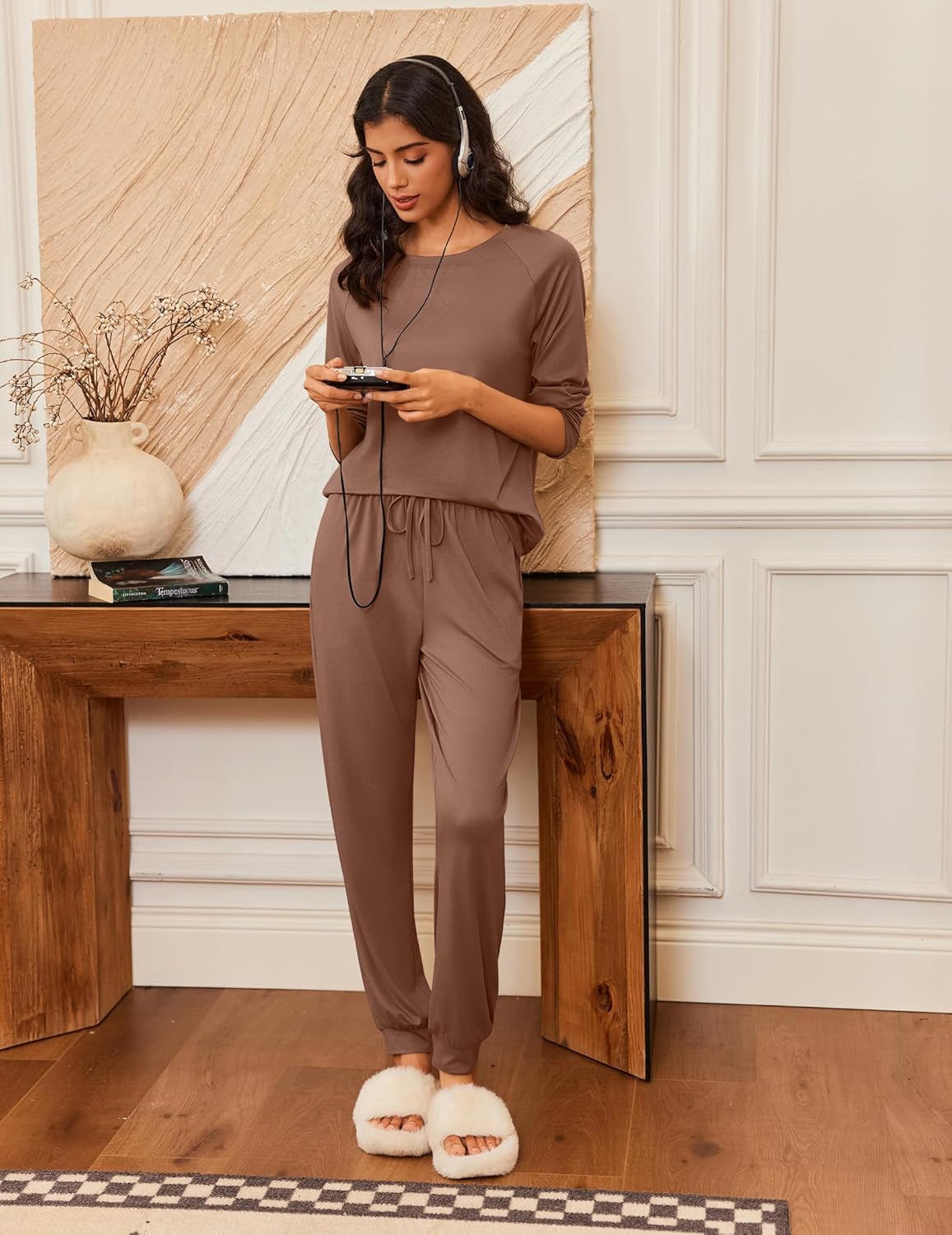 Long sleeve 2-piece pajama set in taupe, drawstring pants and matching top
