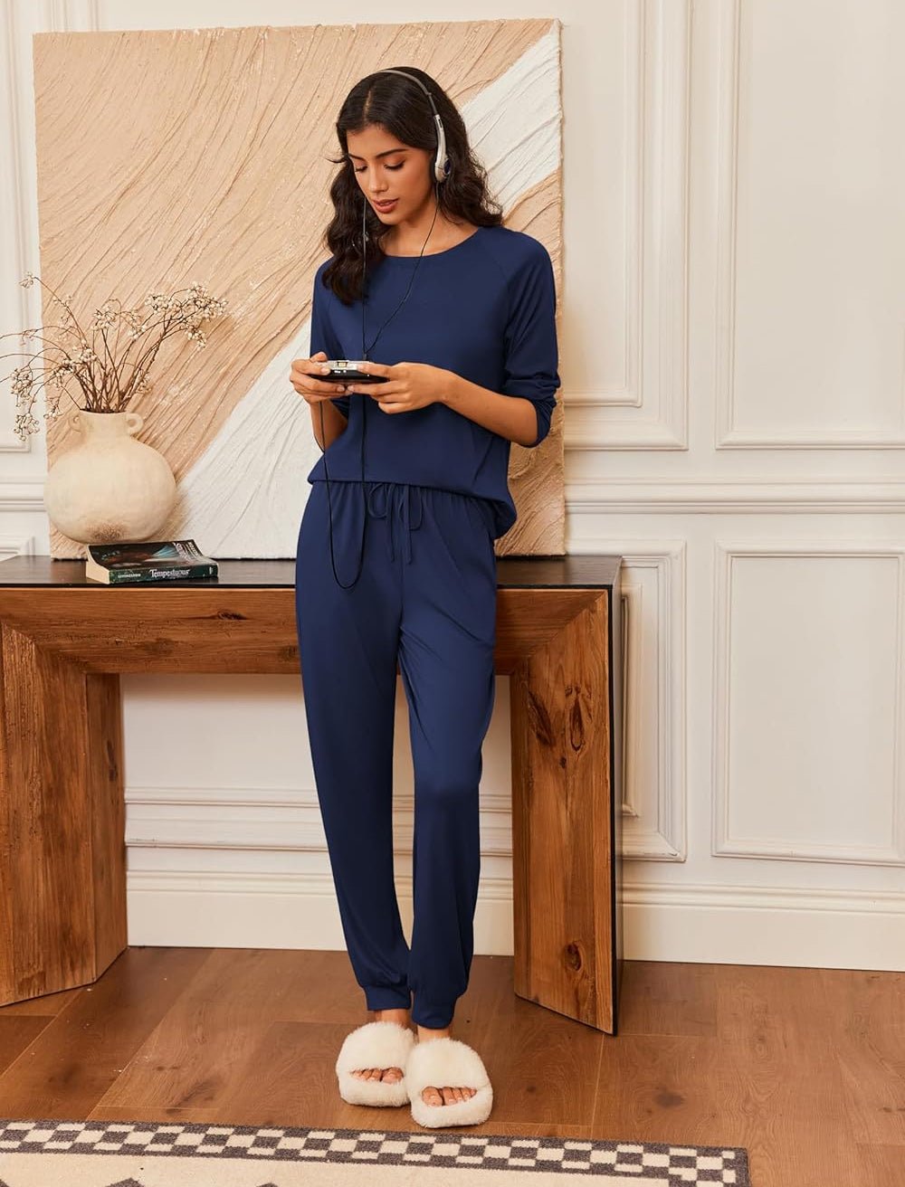 Long sleeve 2-piece pajama set in navy, drawstring pants and matching top