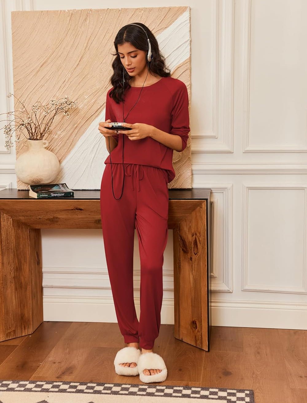 Long sleeve 2-piece pajama set, red top and drawstring pants with cuffs