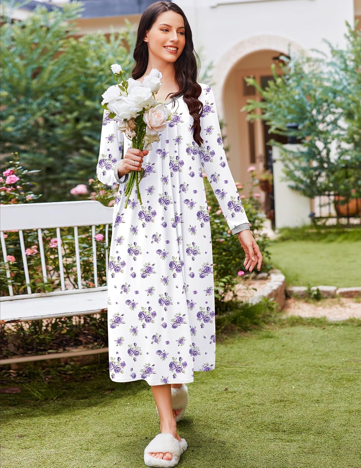 Longsleeve Sleepshirt weiß mit lila Blumen, lockeres Nachthemd, lange Ärmel