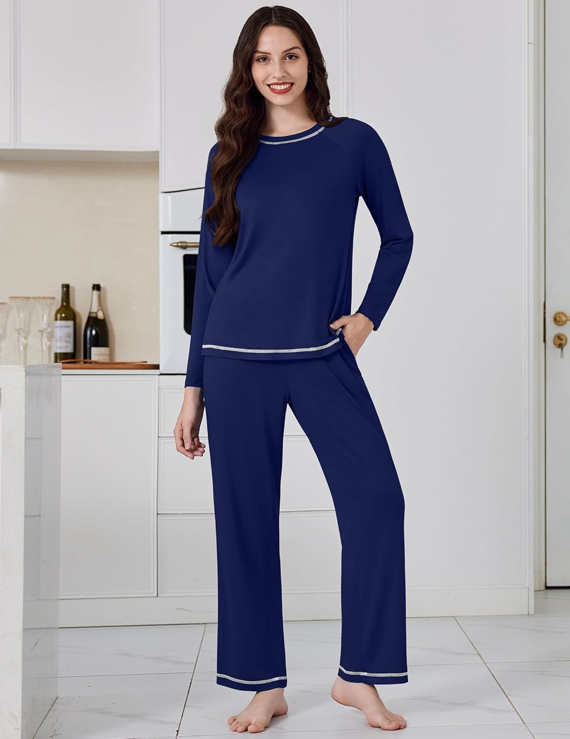 Pijama 2 piezas manga larga azul marino liso con ribete a contraste en cuello y bajos
