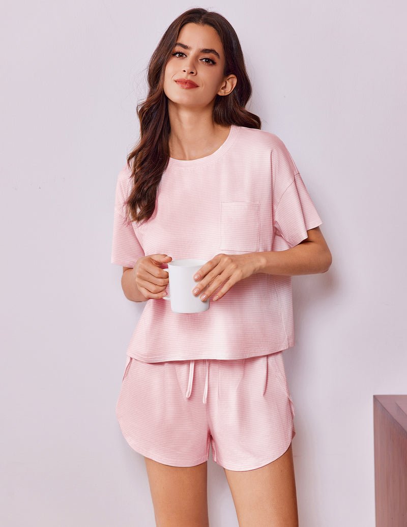 Rosa gestreifter 2-teiliger Pyjama mit T-Shirt und Shorts, Shorts mit Kordelzug vorne
