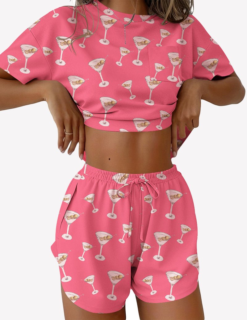 Pinkfarbener Cocktail-Print 2-teiliger Pyjama: T-Shirt mit kurzem Schnitt, Shorts mit Kordelzug