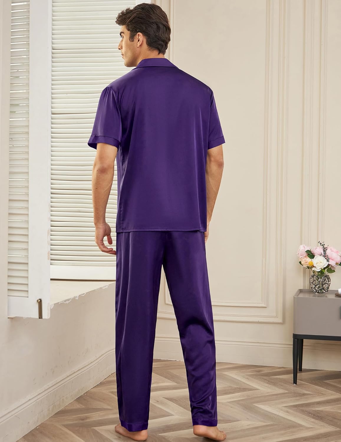 Men satin silk pajama set, purple: back view of short-sleeve shirt and long pants