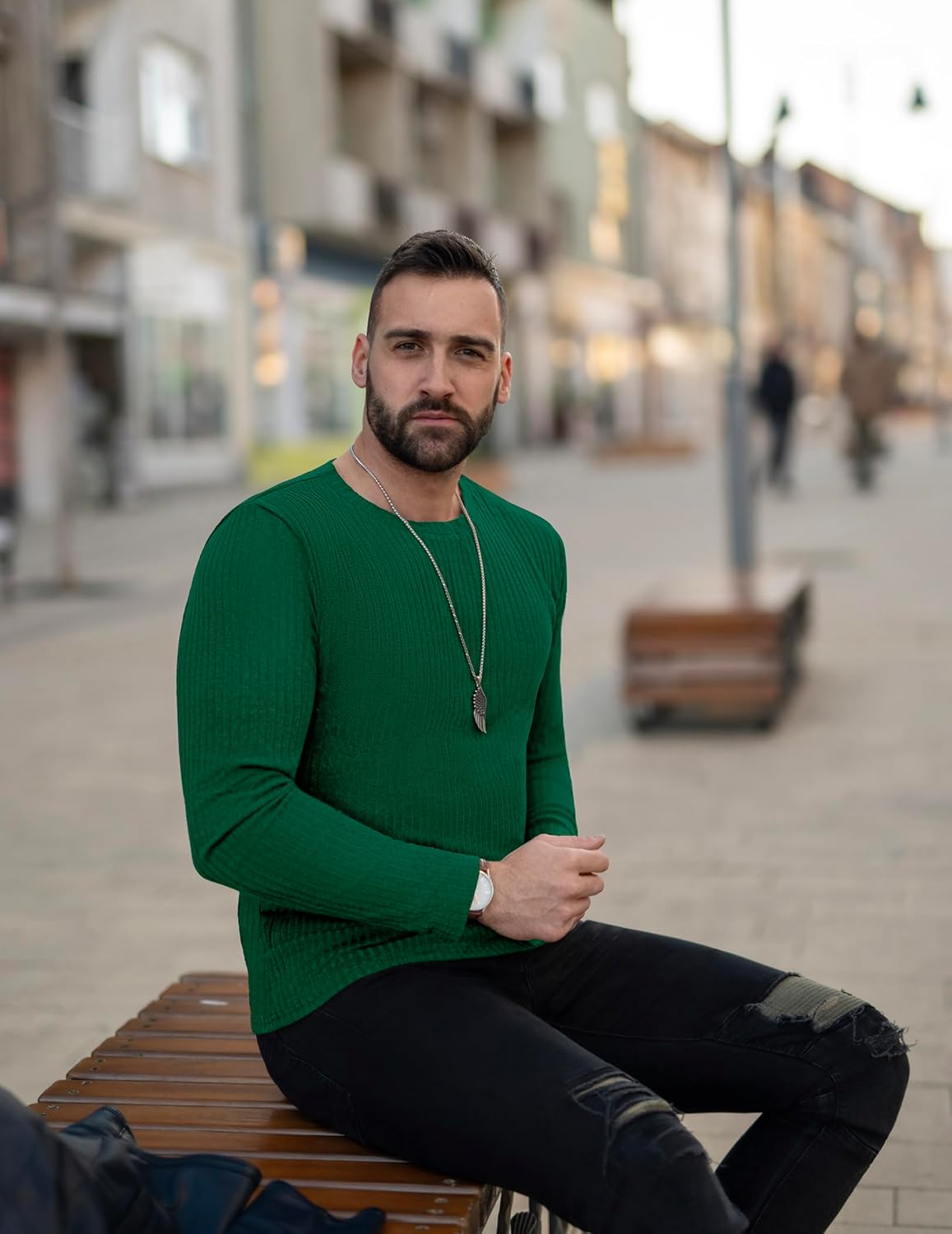 Green ribbed long-sleeve sweater for men, long sleeves and crew neck
