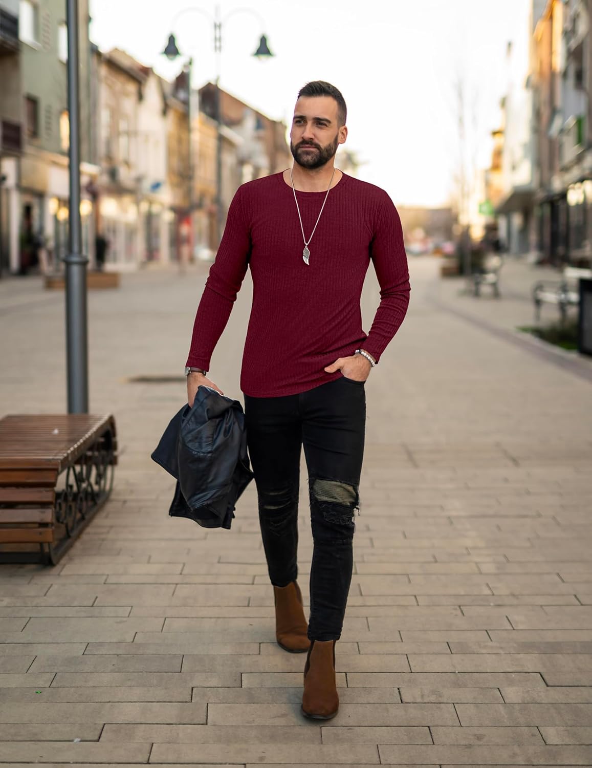 Men's ribbed long-sleeve sweater in wine red, slim fit with ribbed texture