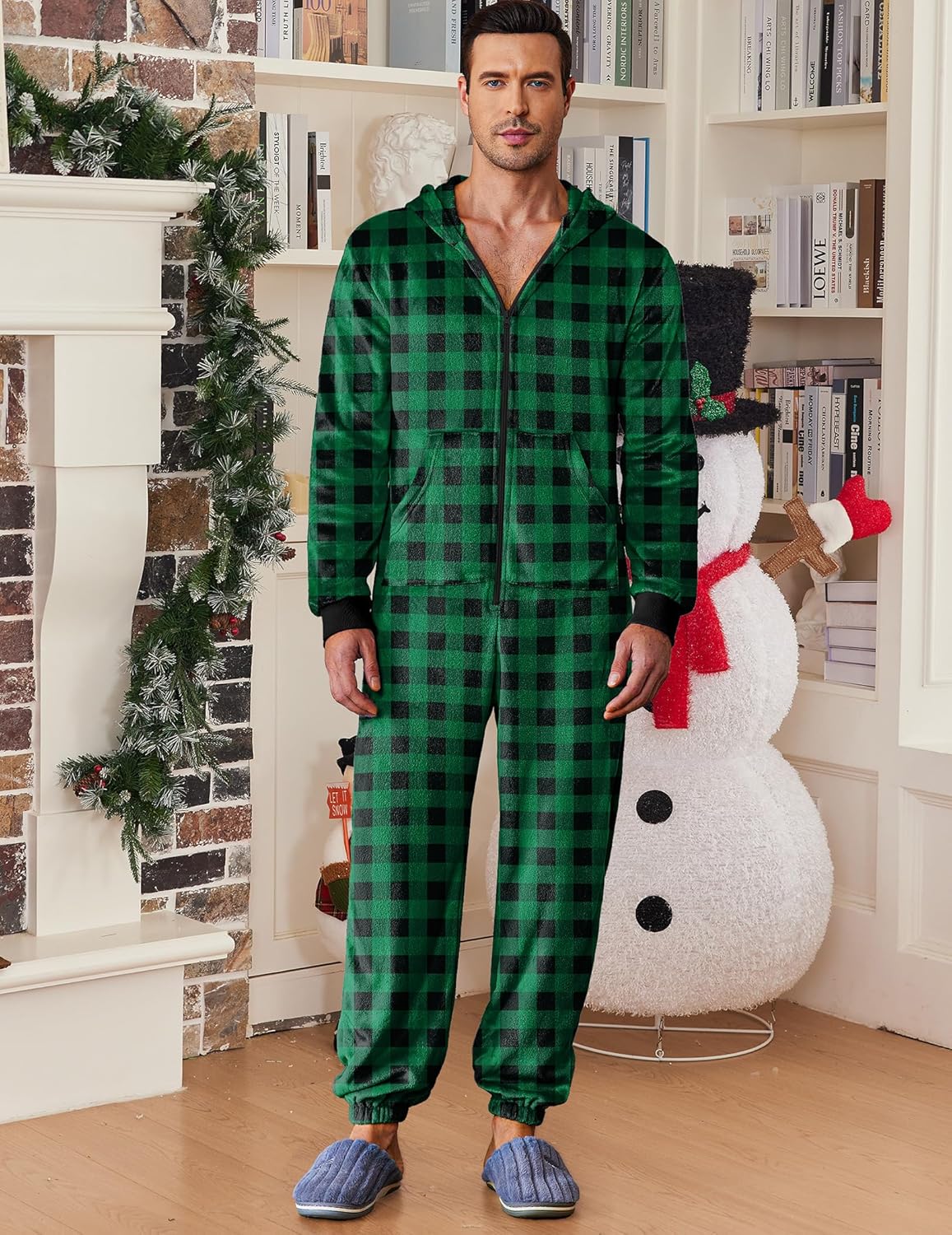 Herren Fleece-Onesie mit Kapuze, grünes Karomuster, Vorderansicht