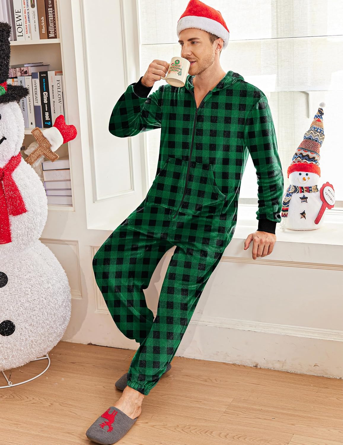 Herren Fleece-Onesie, grünes Karomuster, Kapuze, Reißverschluss, seitliche Taschen