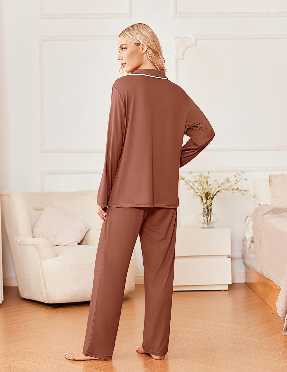 2-piece pajama set with long sleeves and pants, solid brown