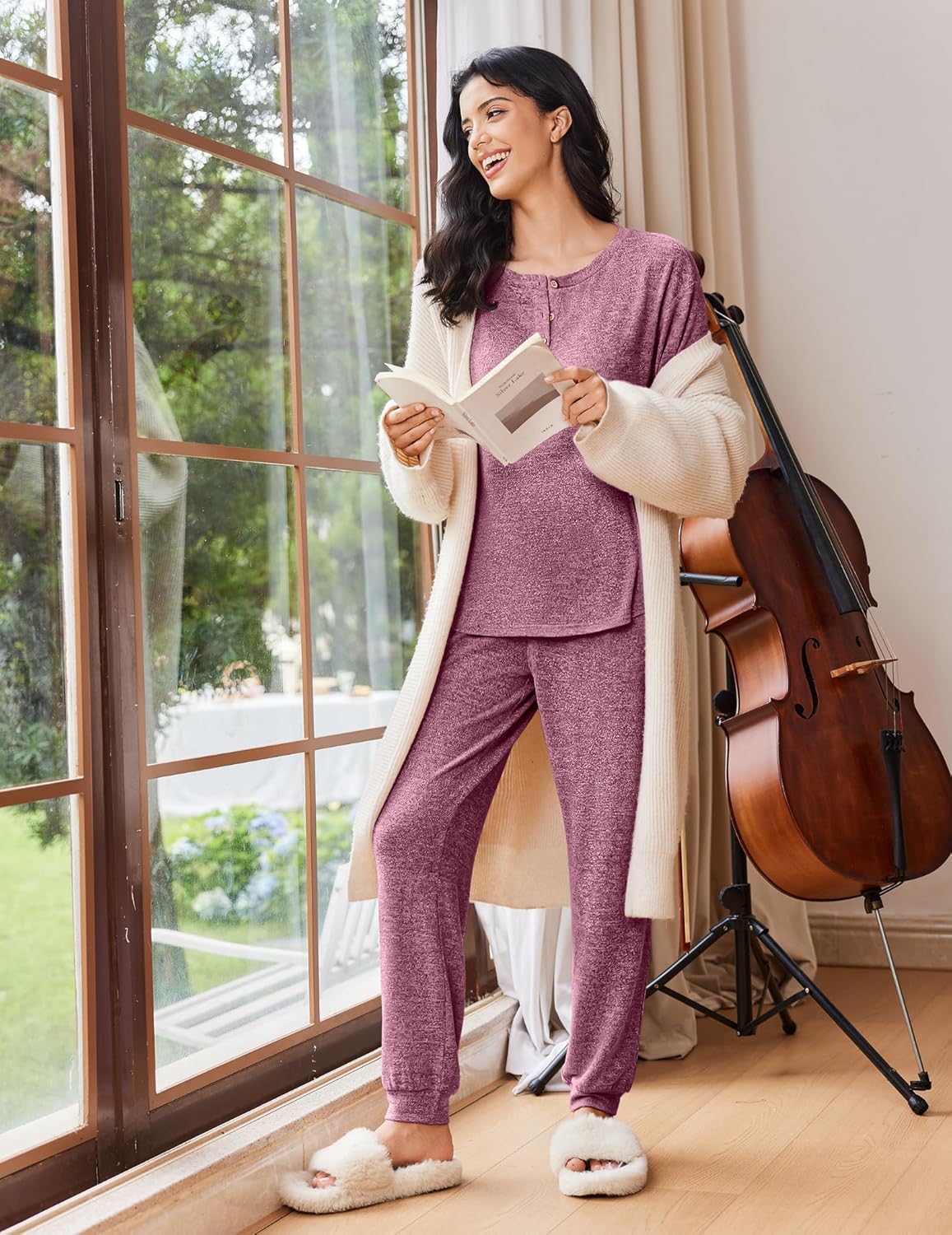 Ensemble pyjama manches longues violet chiné, encolure boutonnée, pantalon ajusté à cordon