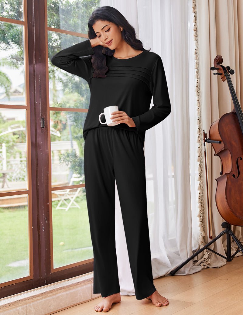 Black long-sleeve pajama set with long pants and relaxed fit