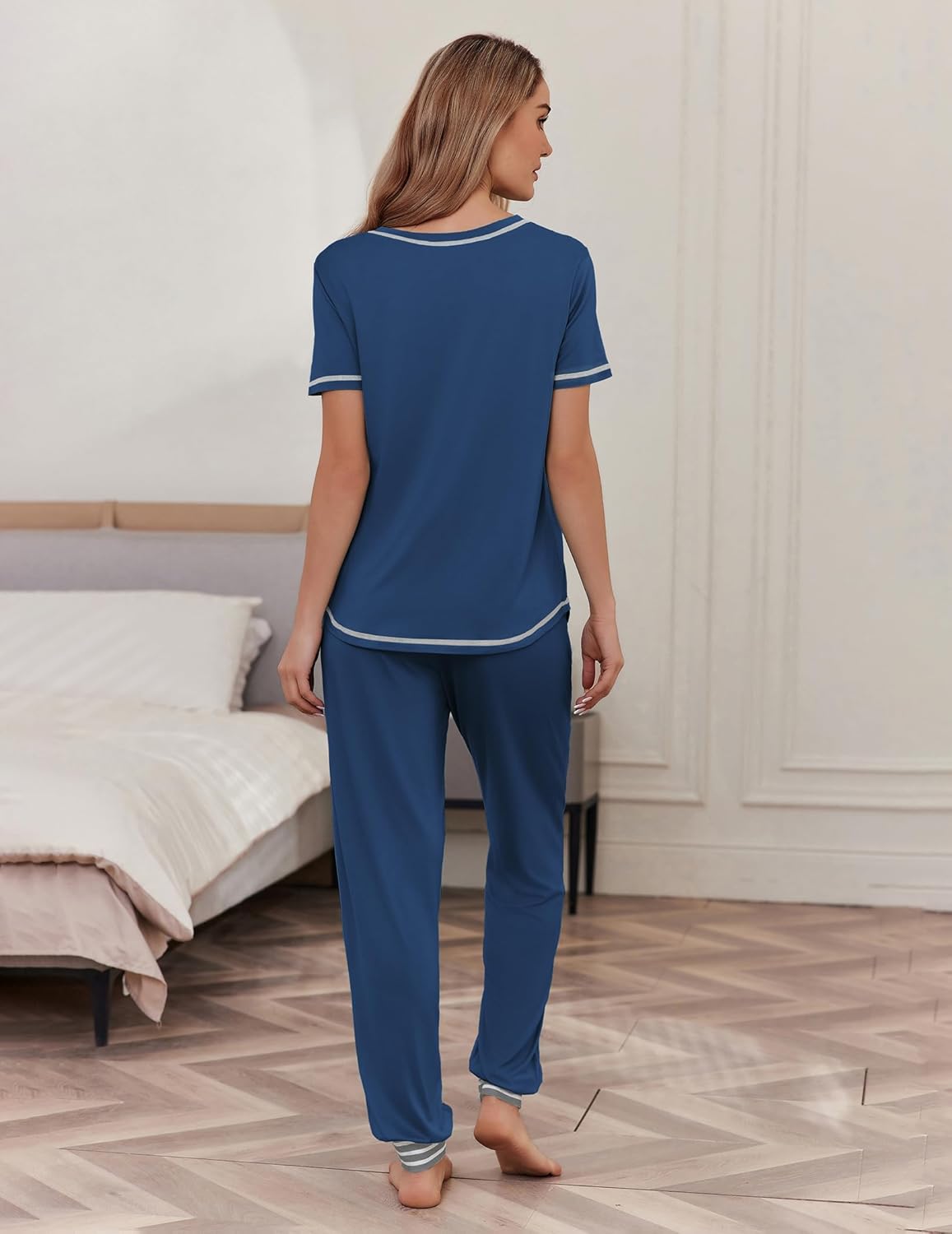 Marineblauer Kurzarm-Pyjama vorn und hinten mit Streifenbündchen, Hose mit Tunnelzug