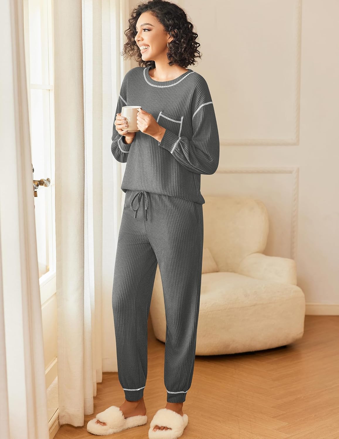 Waffle knit pajama set with long sleeves, chest pocket, and drawstring jogger pants (dunkelgrau)