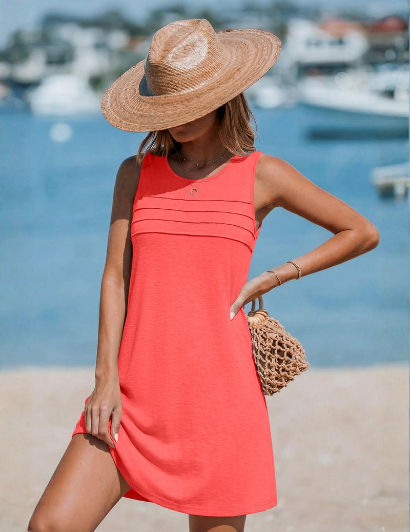 Ärmelloses Tank-Strandkleid in Korallrot mit Rundhalsausschnitt und feinen Linien