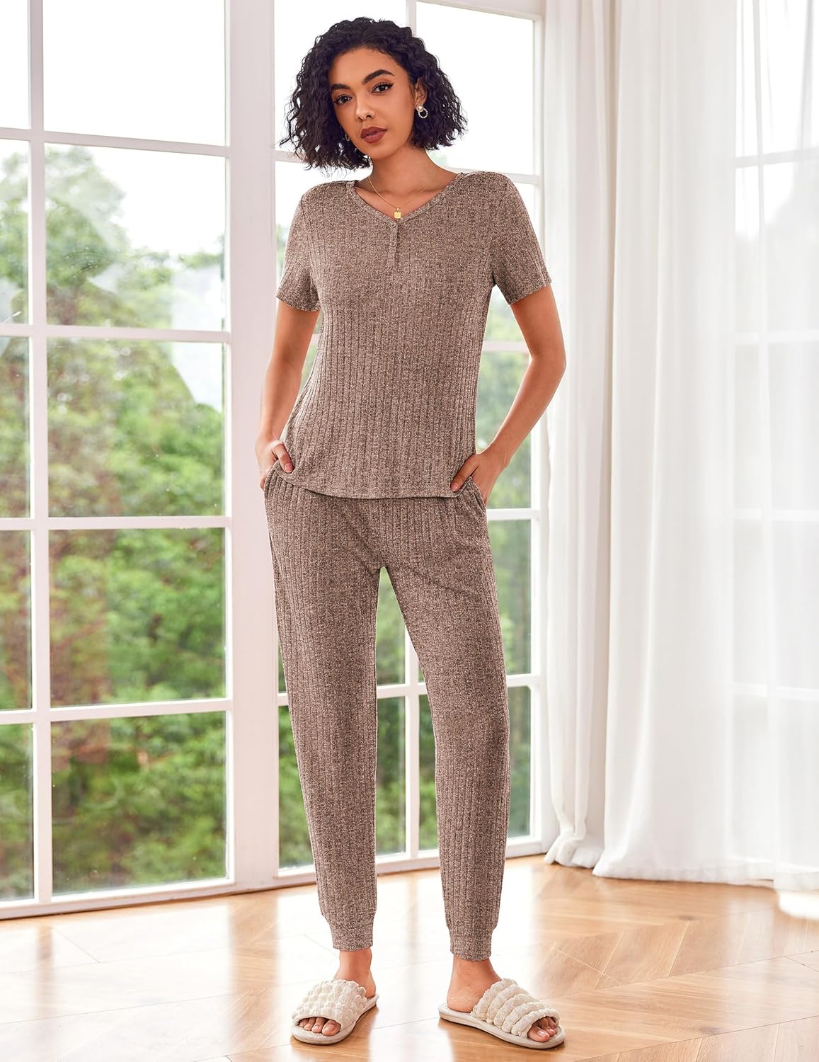 Rippstrick-Loungewear-Set mit Joggerhose, braun meliert
