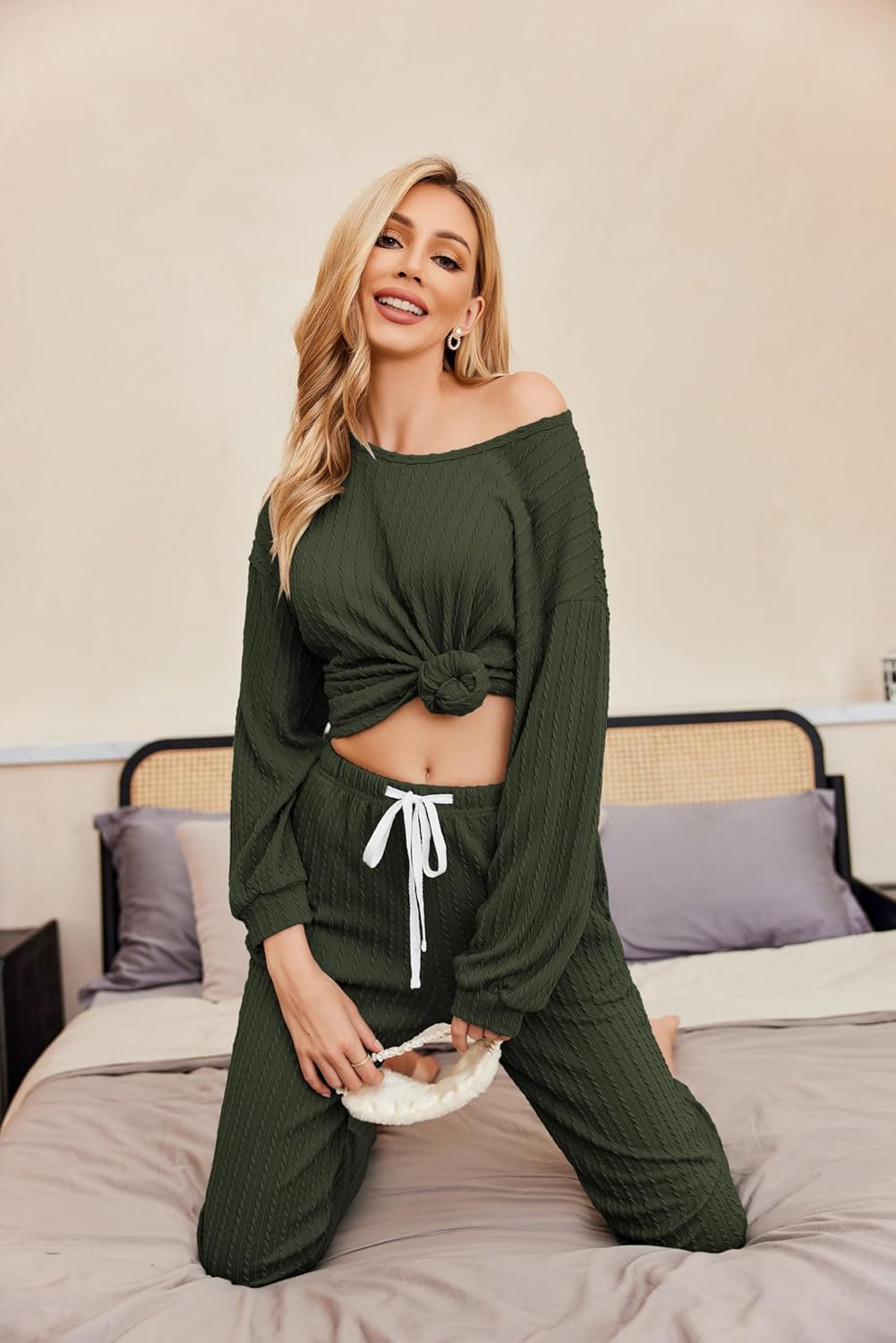 Ribbed knit set: long-sleeve pullover and jogger pants, front knot, dark green