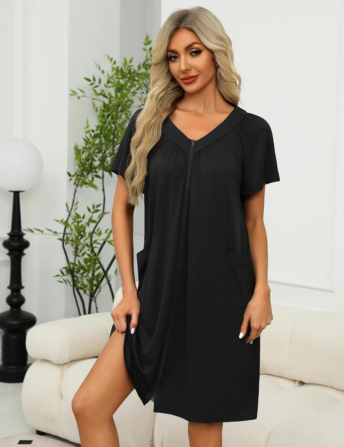 Robe mumu zippée noire unie, col en V boutonné, manches courtes