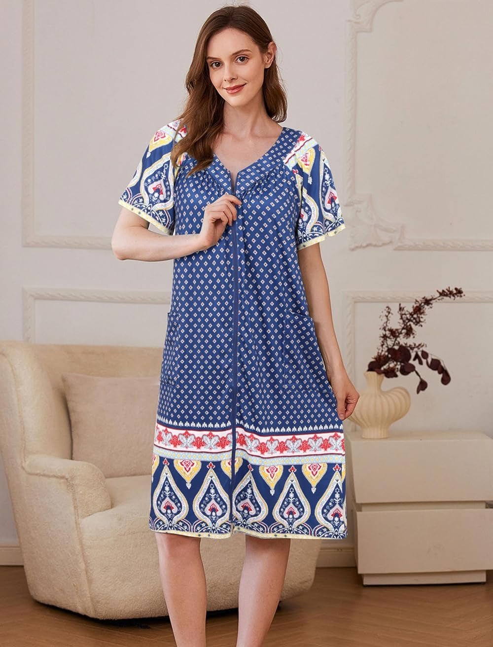 Robe mumu zippée bleu avec motif cachemire coloré, col fendu, devant zippé