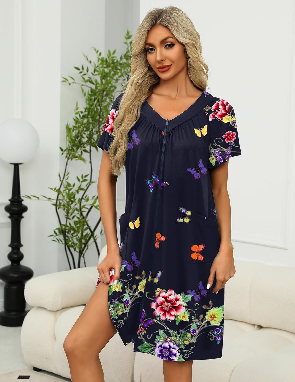 Robe mumu zippée bleu foncé à fleurs multicolores, col en V, manches courtes