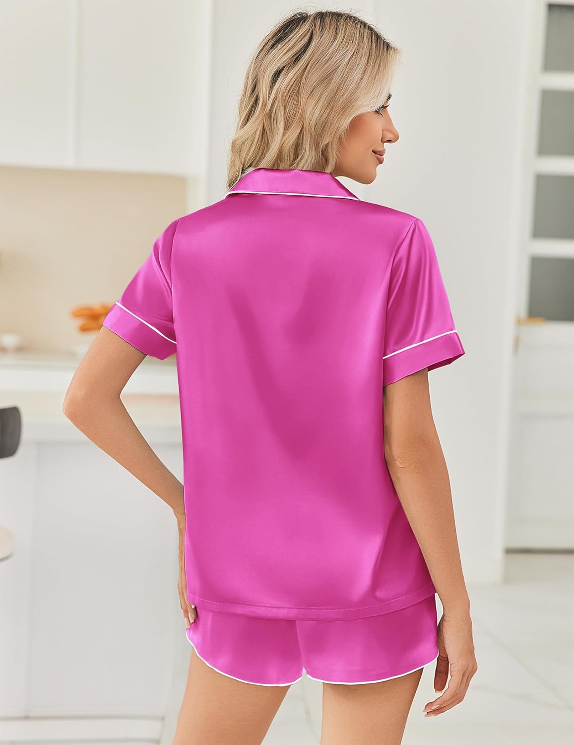Rückansicht Satin-Schlafanzug-Set mit Kurzarmhemd und Shorts, fuchsia/rose