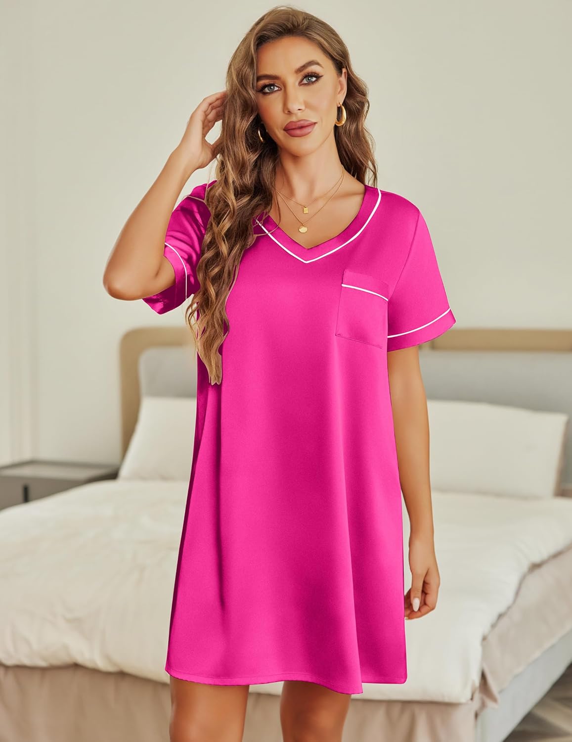 Pinkes Satin-Nachthemd mit V-Ausschnitt und Kontraststreifen, lockerer A-Linie