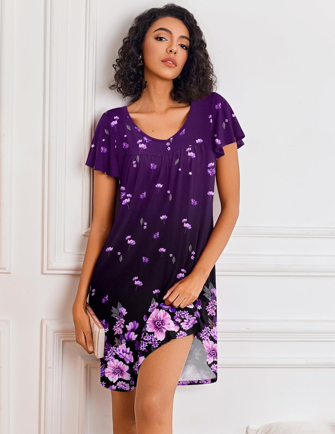 Pleated night dress short-sleeve in dark purple with small floral print
