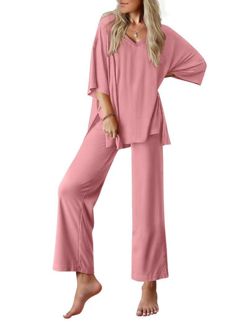 Dusty rose 2-piece set with V-neck short-sleeve top and long pants