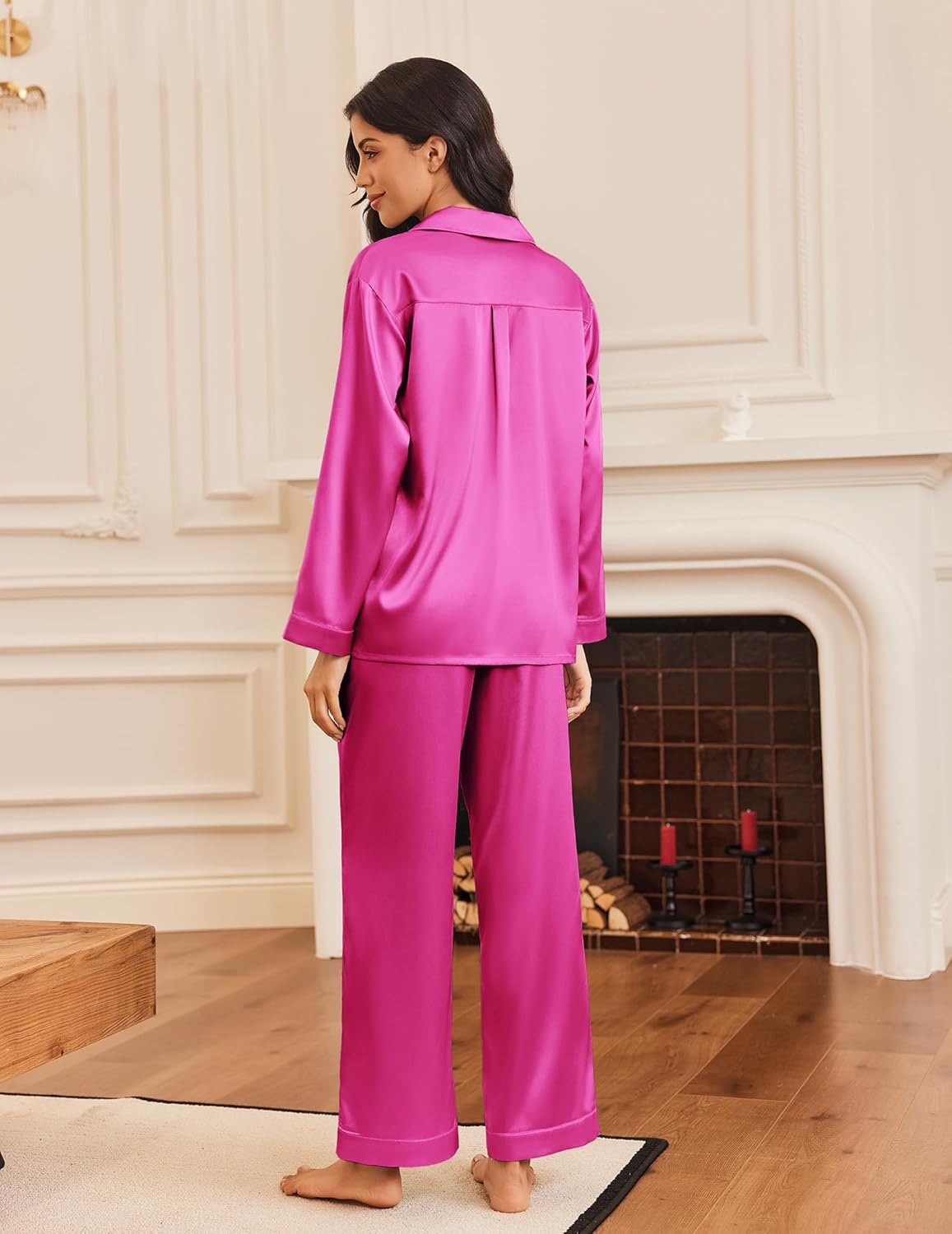 Fuchsia Satin-Schlafanzug-Set mit Knopfleiste und weitem Hosenbein, Rückansicht