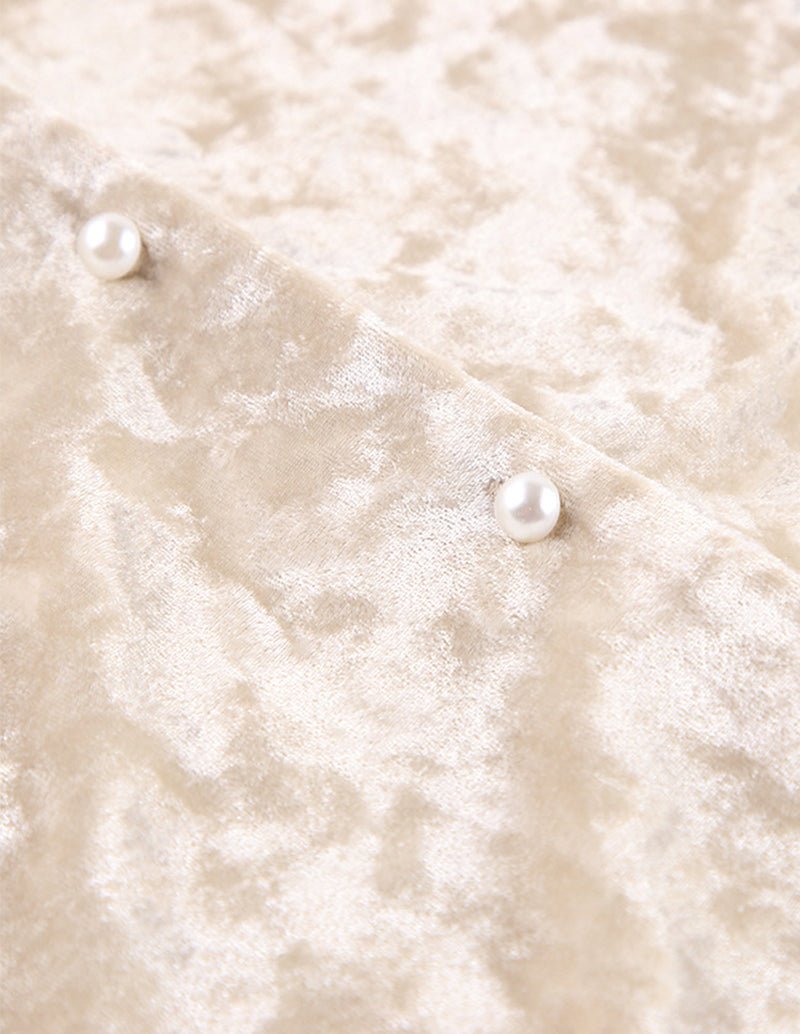 Champagne velour shirt with pearl-look button accents at the front