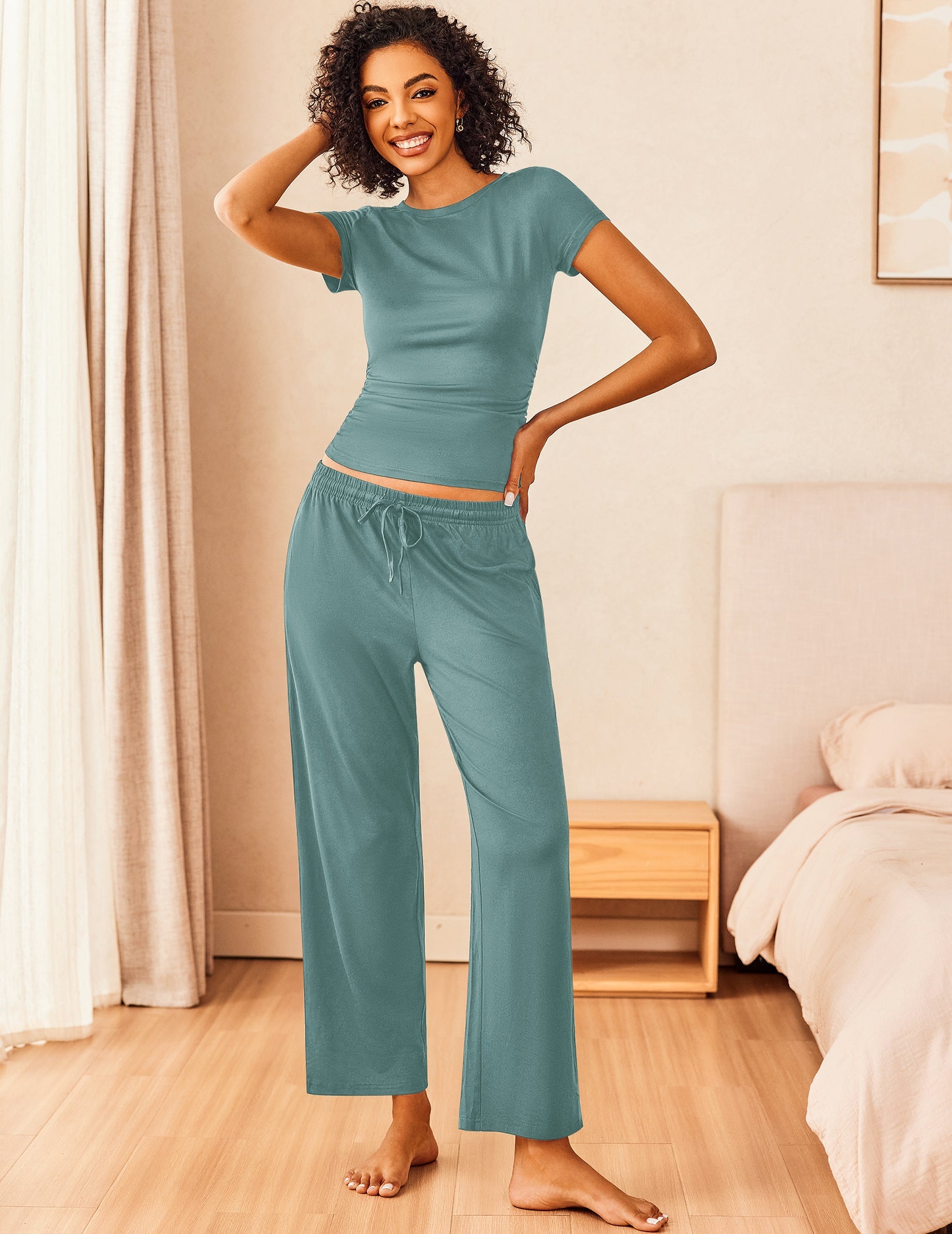 Super-soft lounge set in green: short-sleeve top and wide-leg drawstring pants.