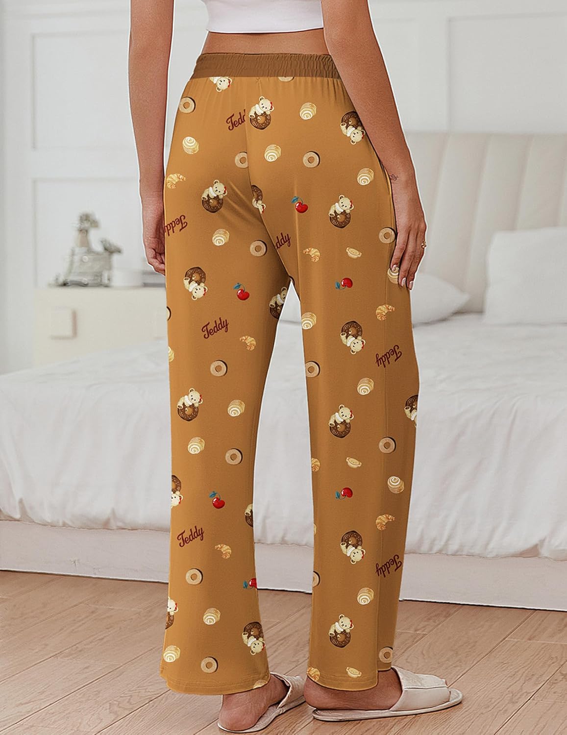 Teddybär-Print Pyjamahose, braun mit bunten Motiven, elastischer Bund, Knopf