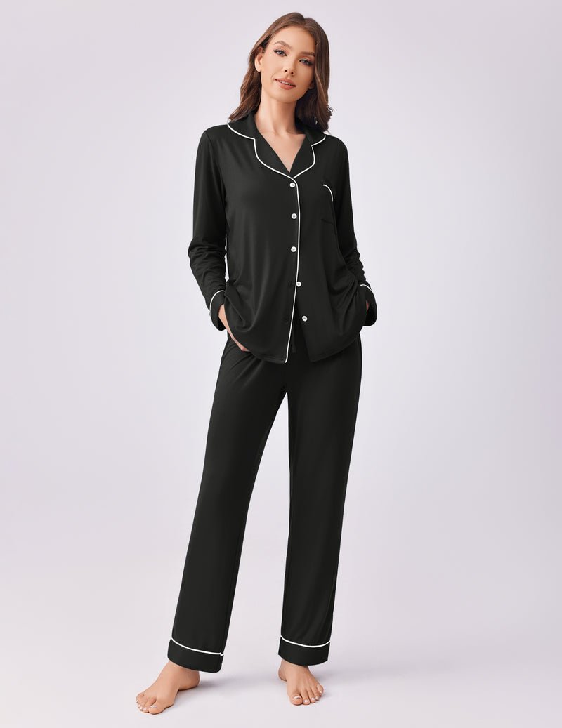 Schwarzer Pyjama mit Knopfhemd, Reverskragen und weißen Paspeln; lange Hose
