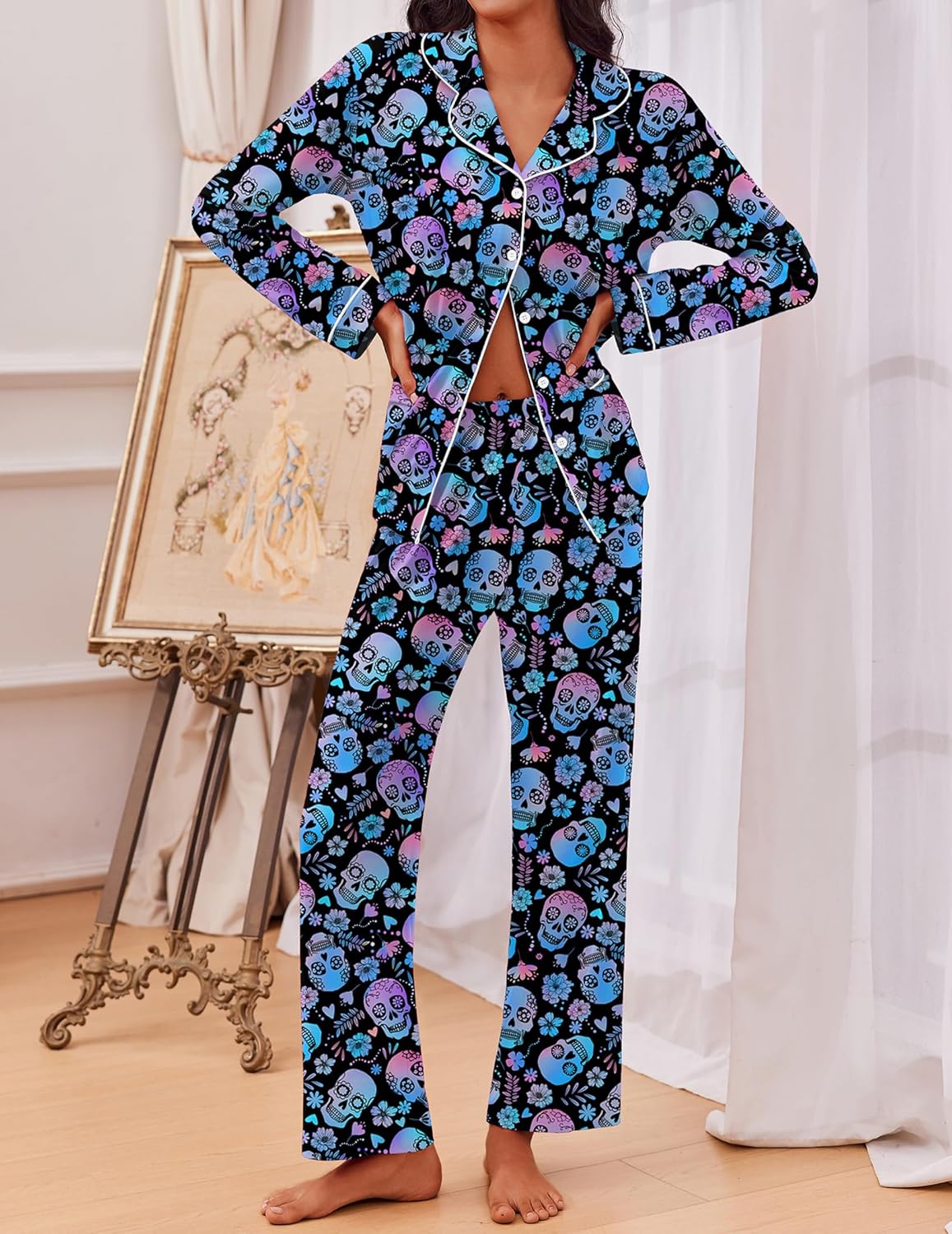 Teddy pajama set with long sleeves and pants in dark blue skull floral print