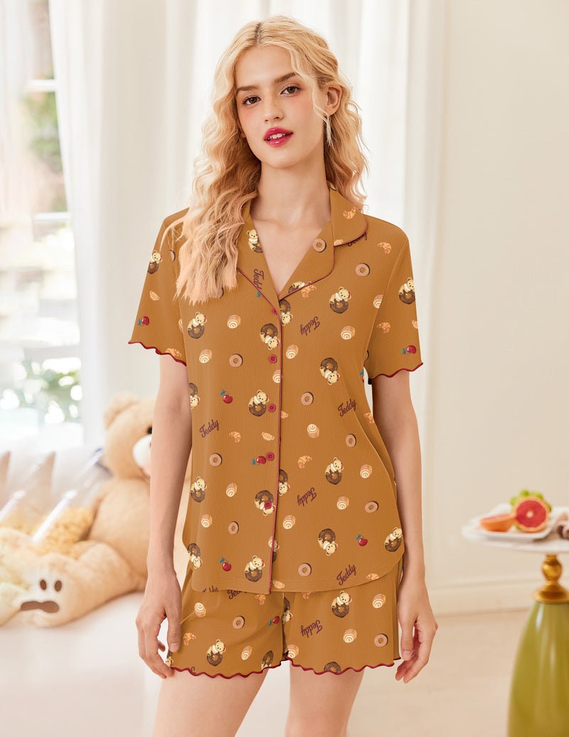Braunes Teddy-Print Kurzarm-Set mit Knopfleiste und kurzen Shorts, gerippter Strickoptik