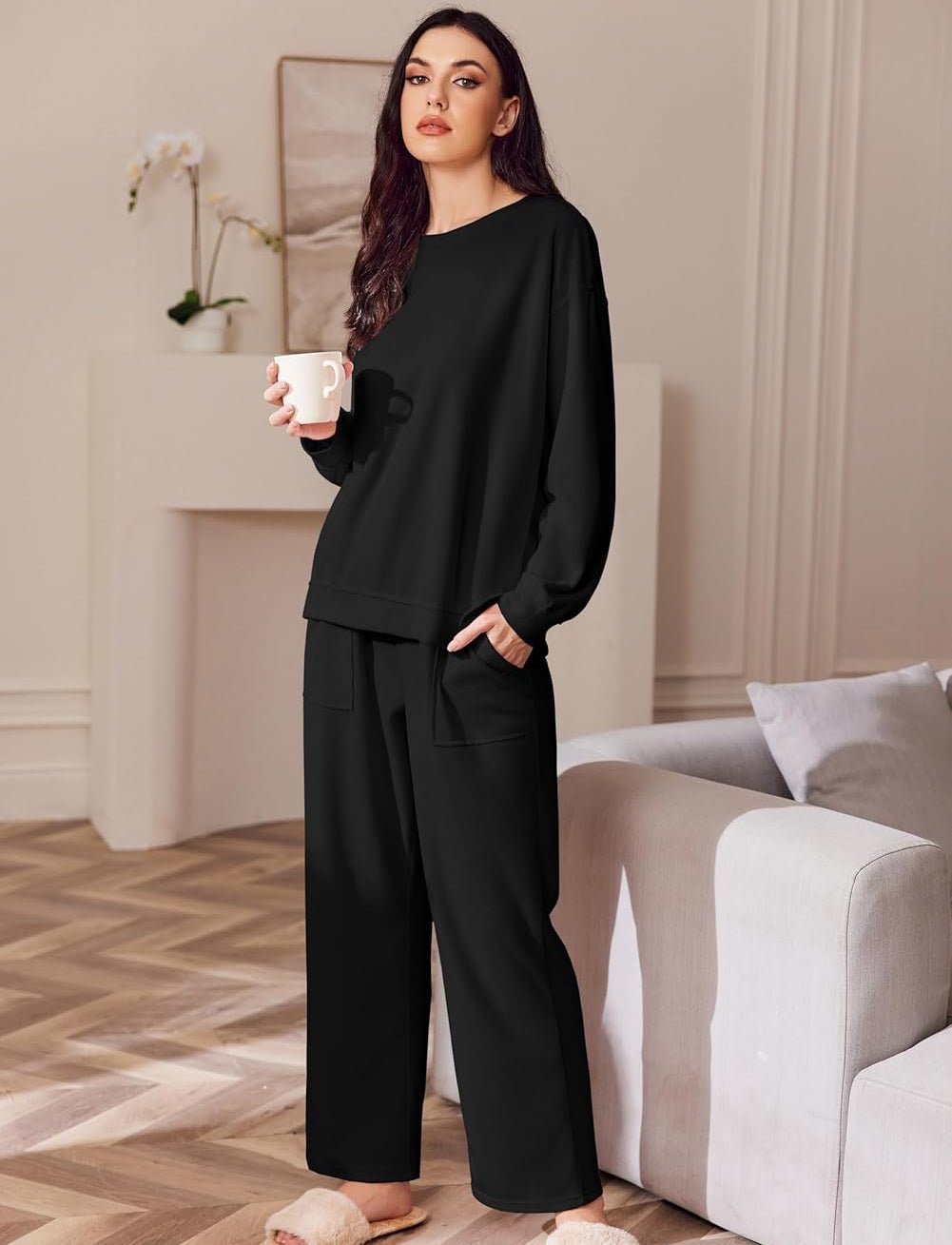 Black 2-piece micro fleece tracksuit set with long-sleeve top and wide-leg pants