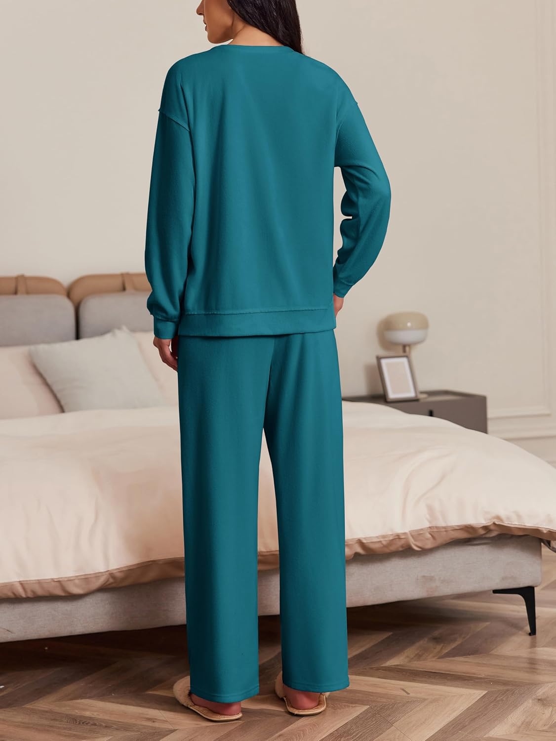Blue green microfleece tracksuit (back view): crewneck sweatshirt with wide-leg pants