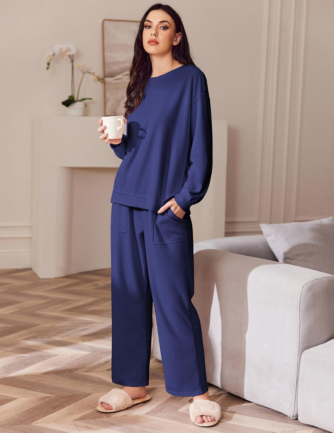 Navy blue 2-piece micro fleece tracksuit set: long-sleeve top and wide-leg pants