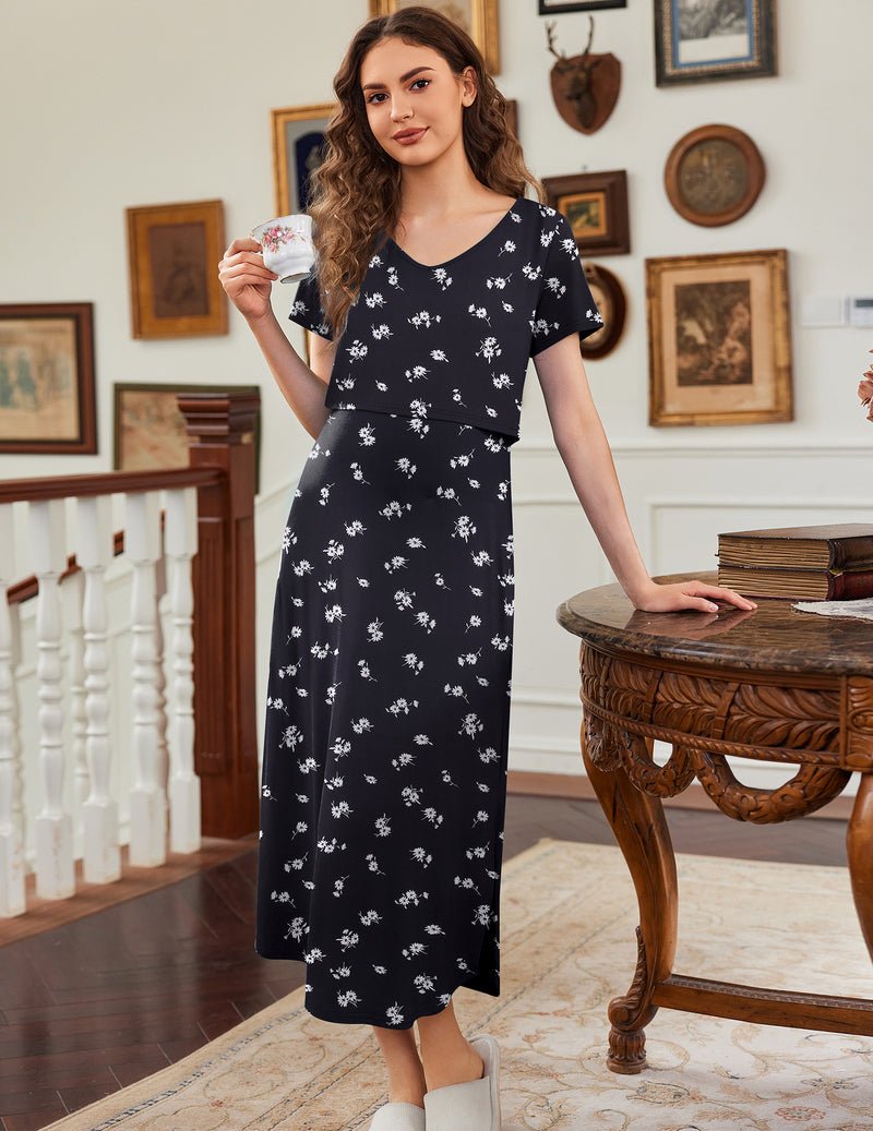 Umstands-Maxikleid mit V-Ausschnitt und Kurzarm, schwarzer Hintergrund, weißer Blümchenprint