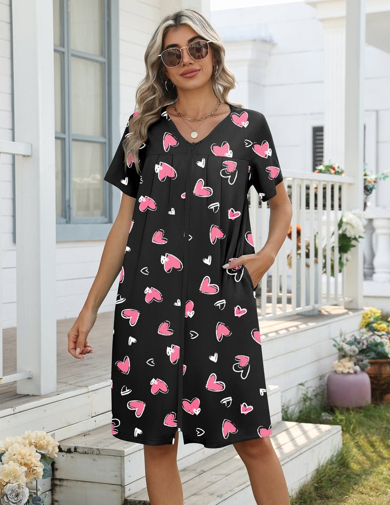 Lightweight nightgown with zipper, knee length, black with pink heart print, with pockets