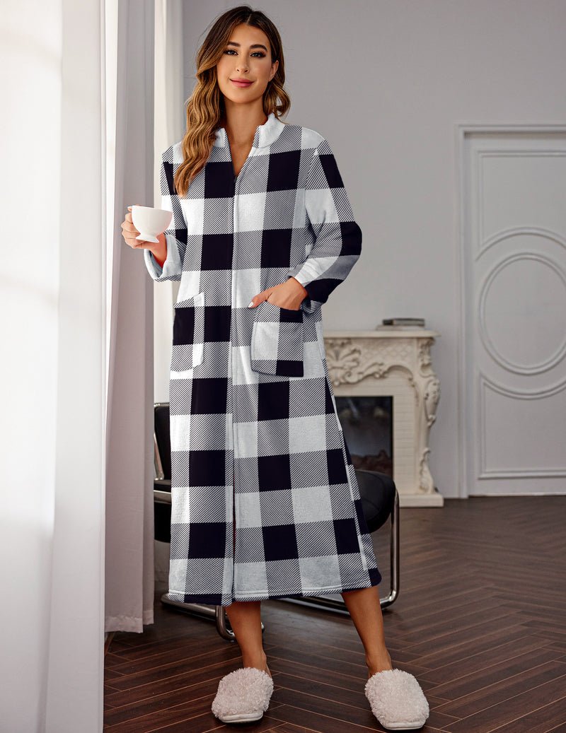Black-and-white plaid fleece zip-front bathrobe with long sleeves and front pockets