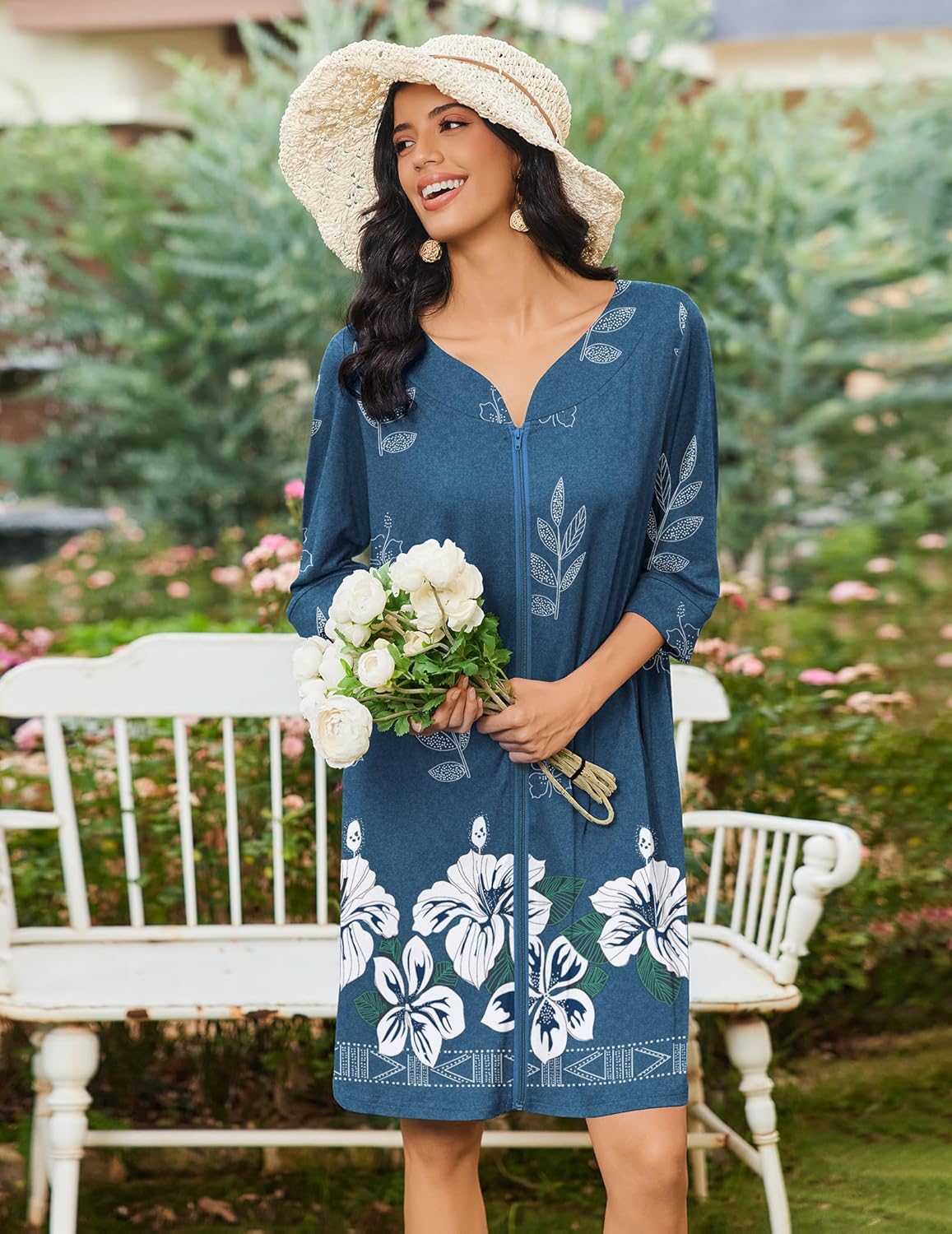 Zipper-Nachthemd dunkelblau mit großem Blumenmuster unten, 3/4 Ärmel, Reißverschluss